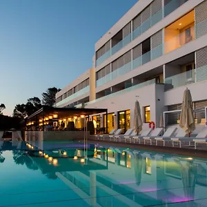 Hotel & ****